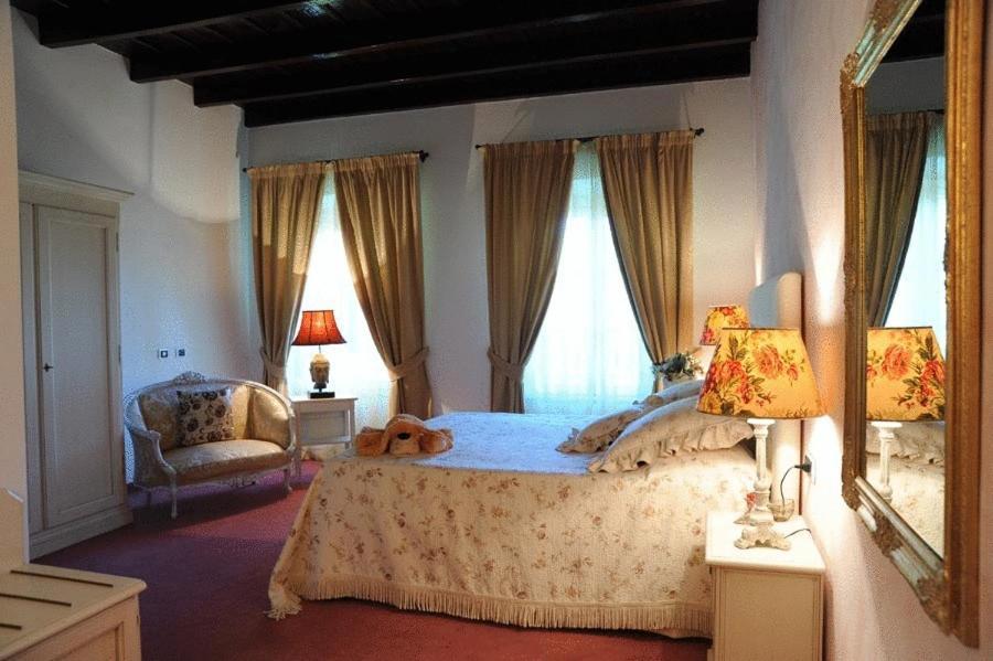 Villa Baroni Lomnago Esterno foto