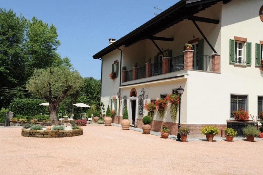 Villa Baroni Lomnago Esterno foto