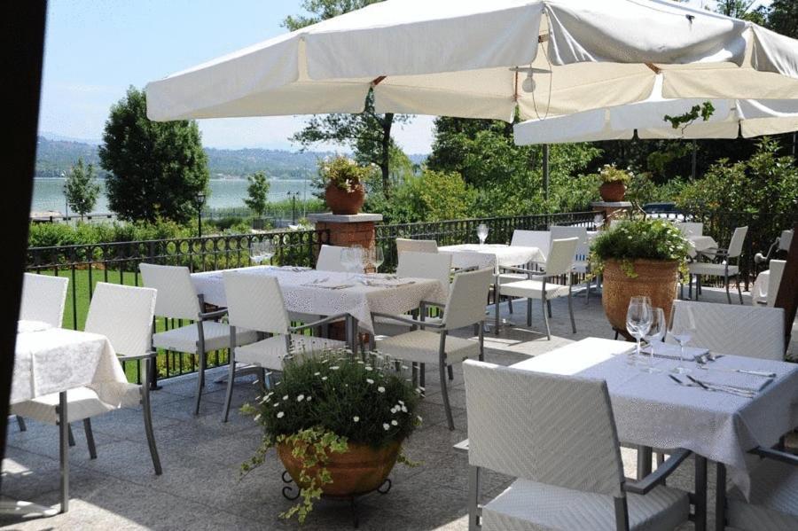 Villa Baroni Lomnago Esterno foto