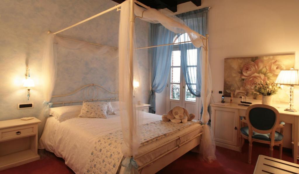 Villa Baroni Lomnago Camera foto