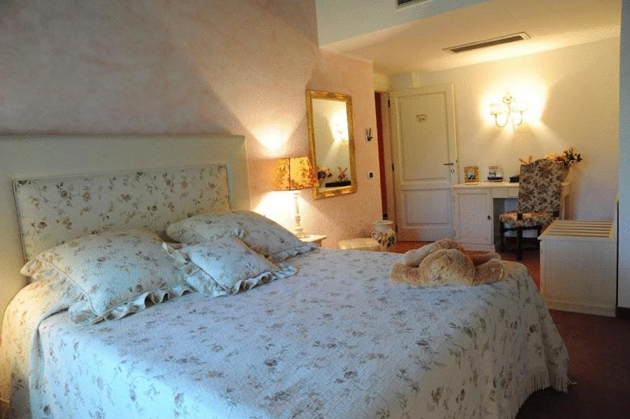 Villa Baroni Lomnago Camera foto